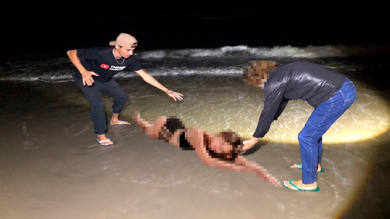 ОТЧАСТНАЯ МАТЬ просит помочь ОБЩАТЬСЯ С ЕЕ ОДЕВАННОЙ ДОЧЬЮ