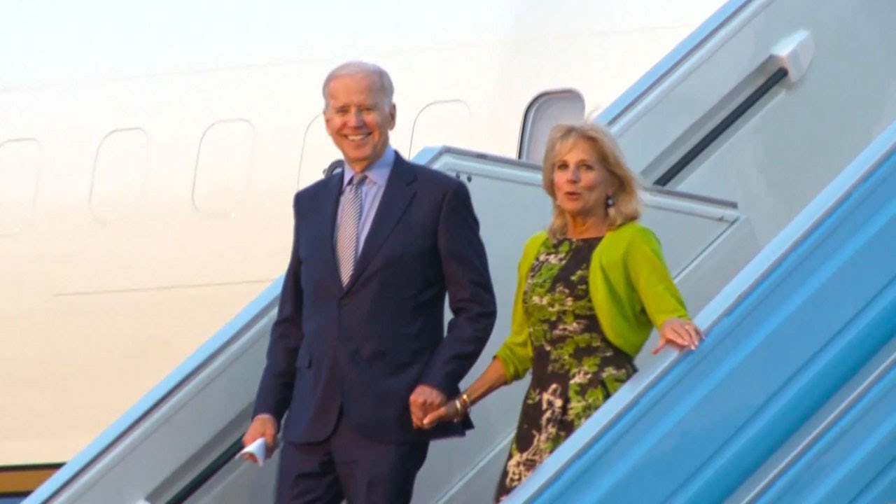 Air Force Two Aircraft, Boeing C-32 (B757-200) • Joe Biden (2012 - 2016)