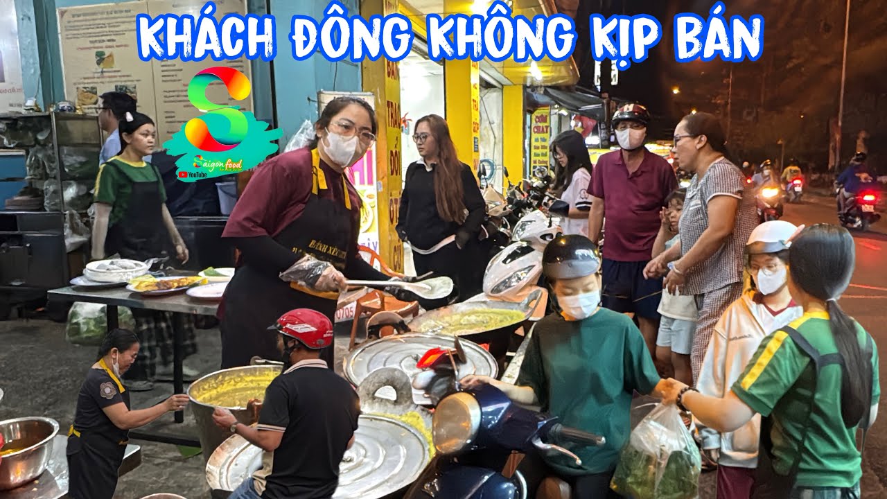 🟢Đến hẹn lại lên! bánh xèo nhí về đêm khách đông không kịp bán
