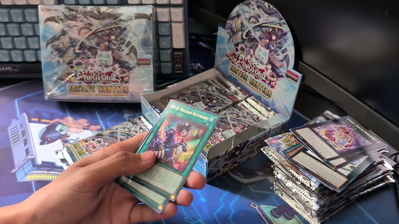 pov: your online friend rambles while opening card packs (Yu-Gi-Oh! Justice Hunters Booster Box)