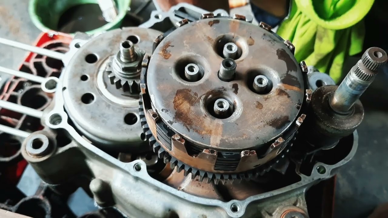 Pasang Kampas kopling Yamaha crypton