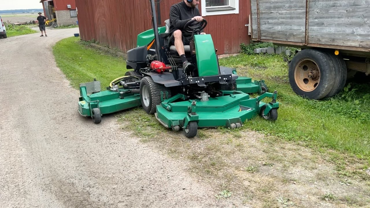 K&ouml;p Gr&auml;sklippare Ransomes HR6010 p&aring; Klaravik