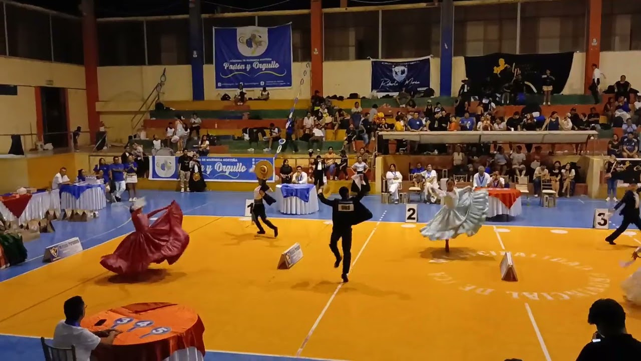 Dayiro y Genesis NA final Concurso Matices Peruanos 