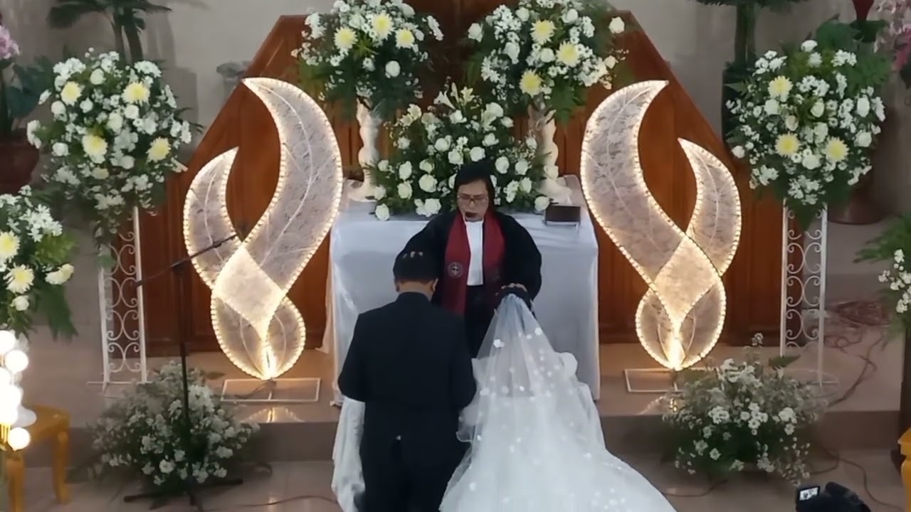 Bersanding Dengan Indah - Lagu Pujian Keluarga Sitepu