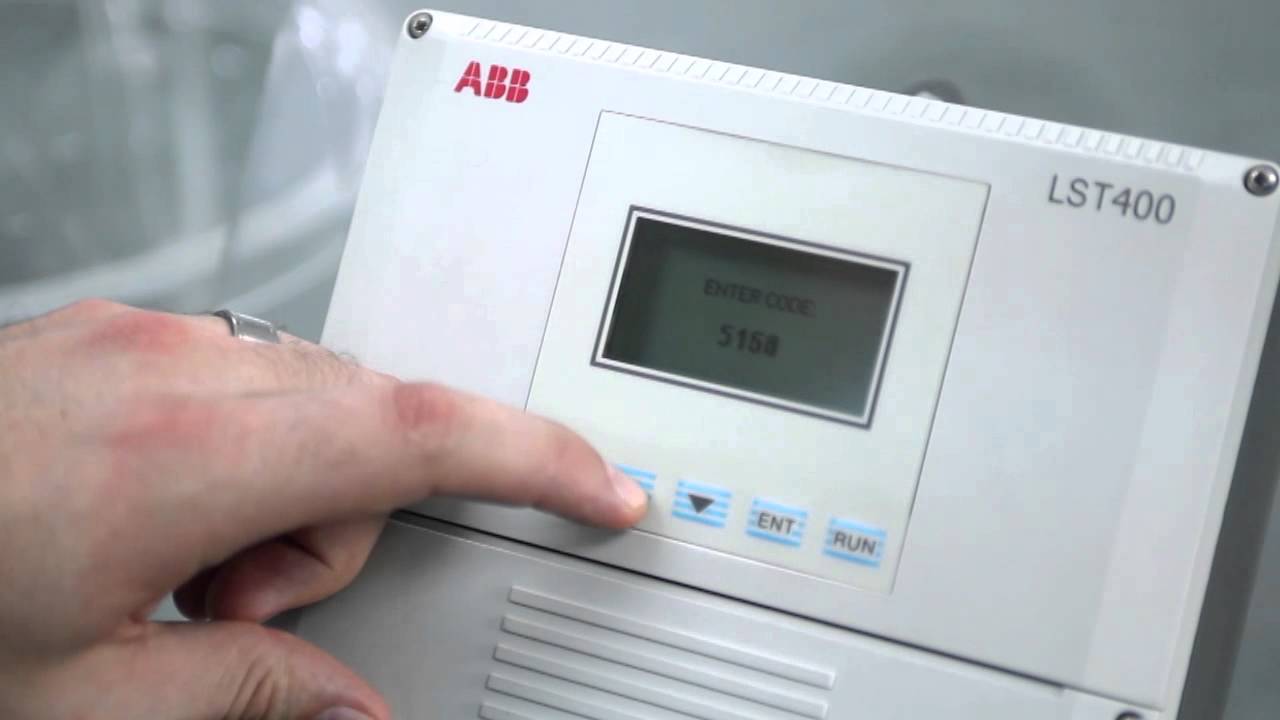 Level control using the ABB LST400 ultrasonic level transmitter