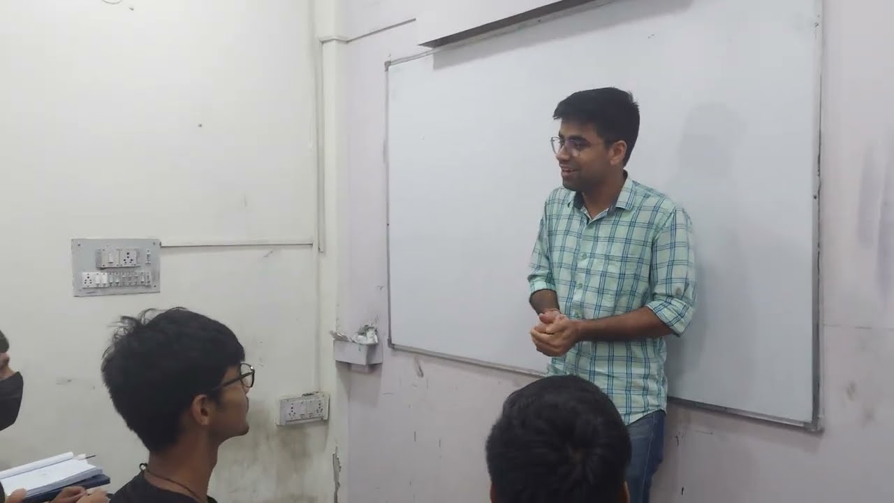 Cracking the IIT-JEE Code with Mr. Aman alumni of IIT - Delhi.