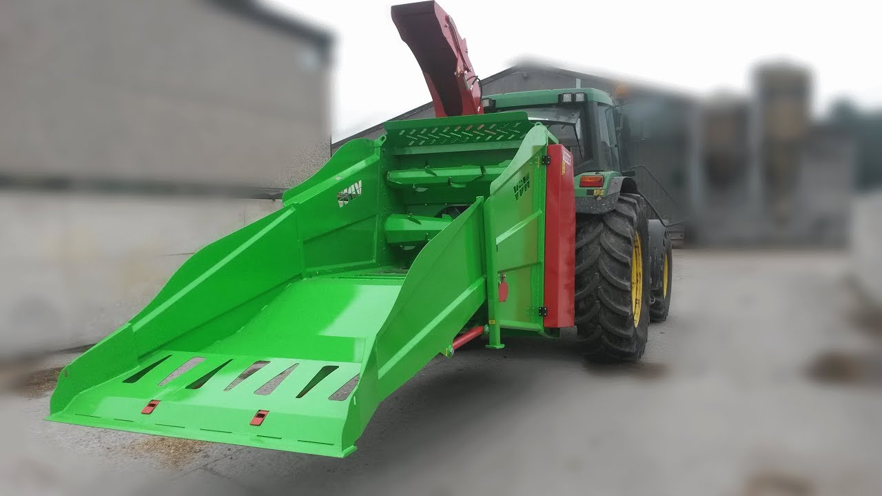 Stroblazer aan tractor | VDW | Stroverwerking