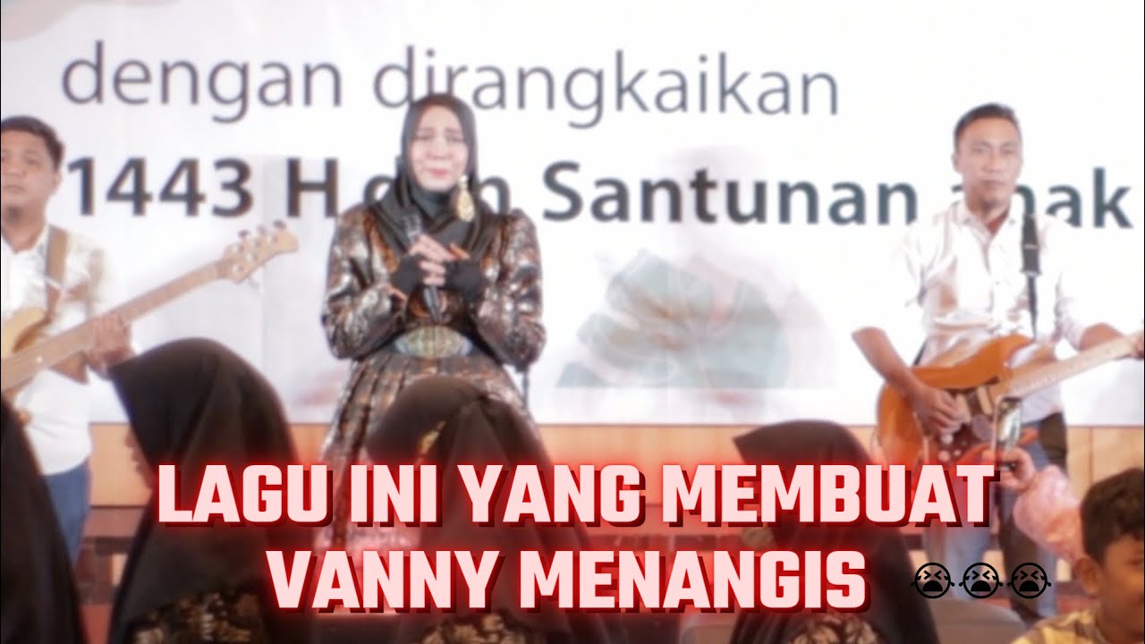 VANNY VABIOLA LIVE PERFOMANCE ( SHOLAWAT )