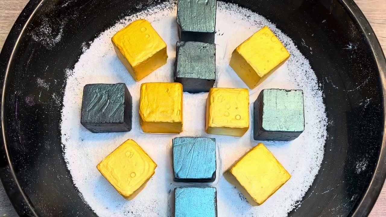 METALLIC DYED GYM CHALK // MUTE METALLIC MONDAY // SATISFYING VIDEO // SLEEP AID