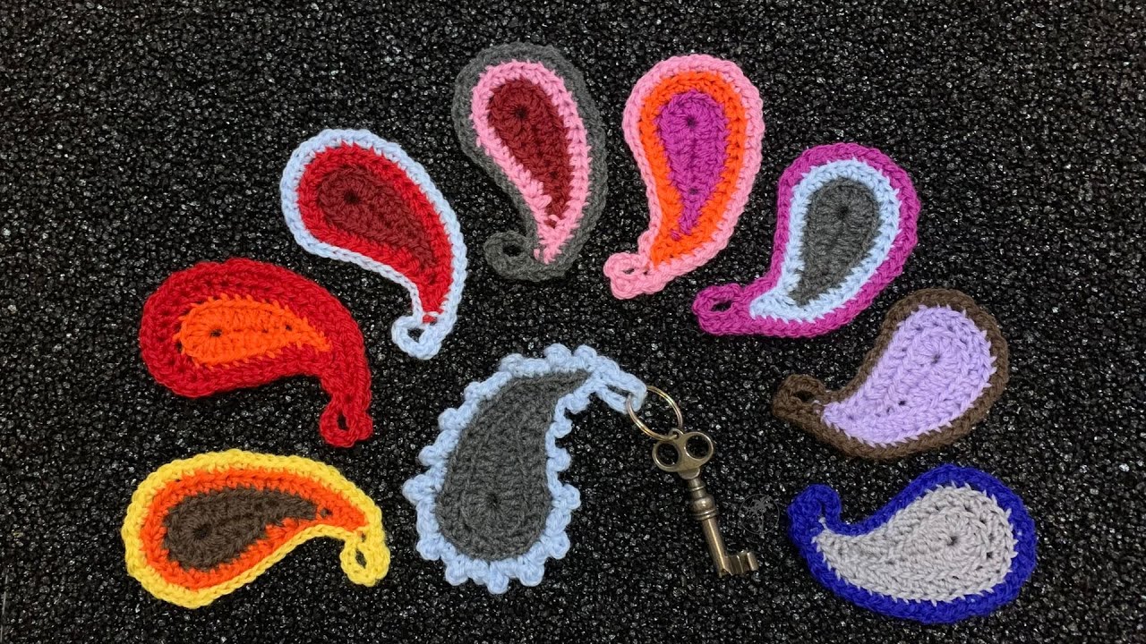 🇺🇸🇮🇹 Crochet Paisley Keychain - Portachiavi all'uncinetto / made with yarn leftover