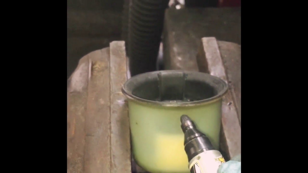 VW polo front suspension bush replacement (3 minute quick video)