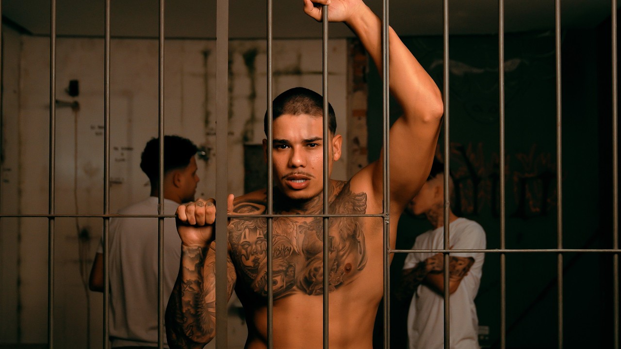 LIBERDADE - Leonne, DJ GBeats [Clipe Oficial]