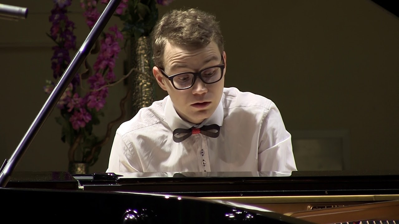 Veljo Tormis  Prelüüd ja fuuga nr. 3 / Prelude and Fugue No. 3 - Sten Heinoja (piano)