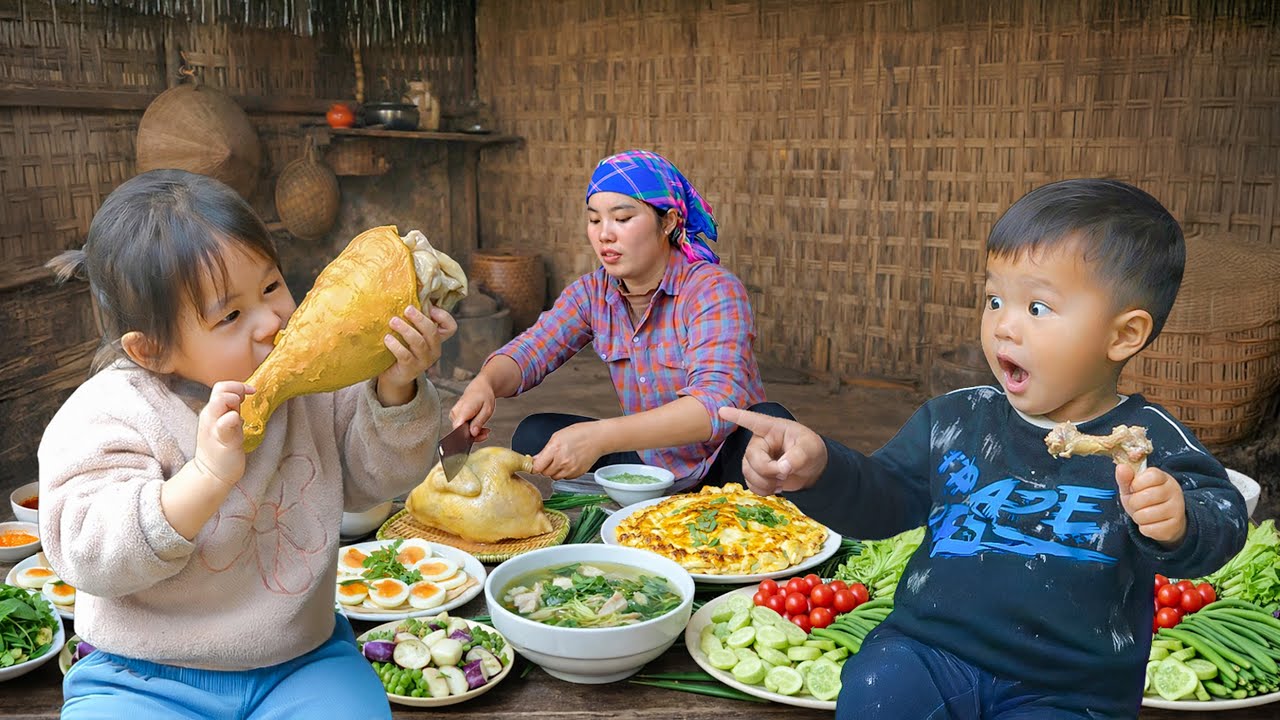Overly Nutritious Boiled Chicken, Fried Eggs Breakfast to Power for Chuc Duong Family | Village Life