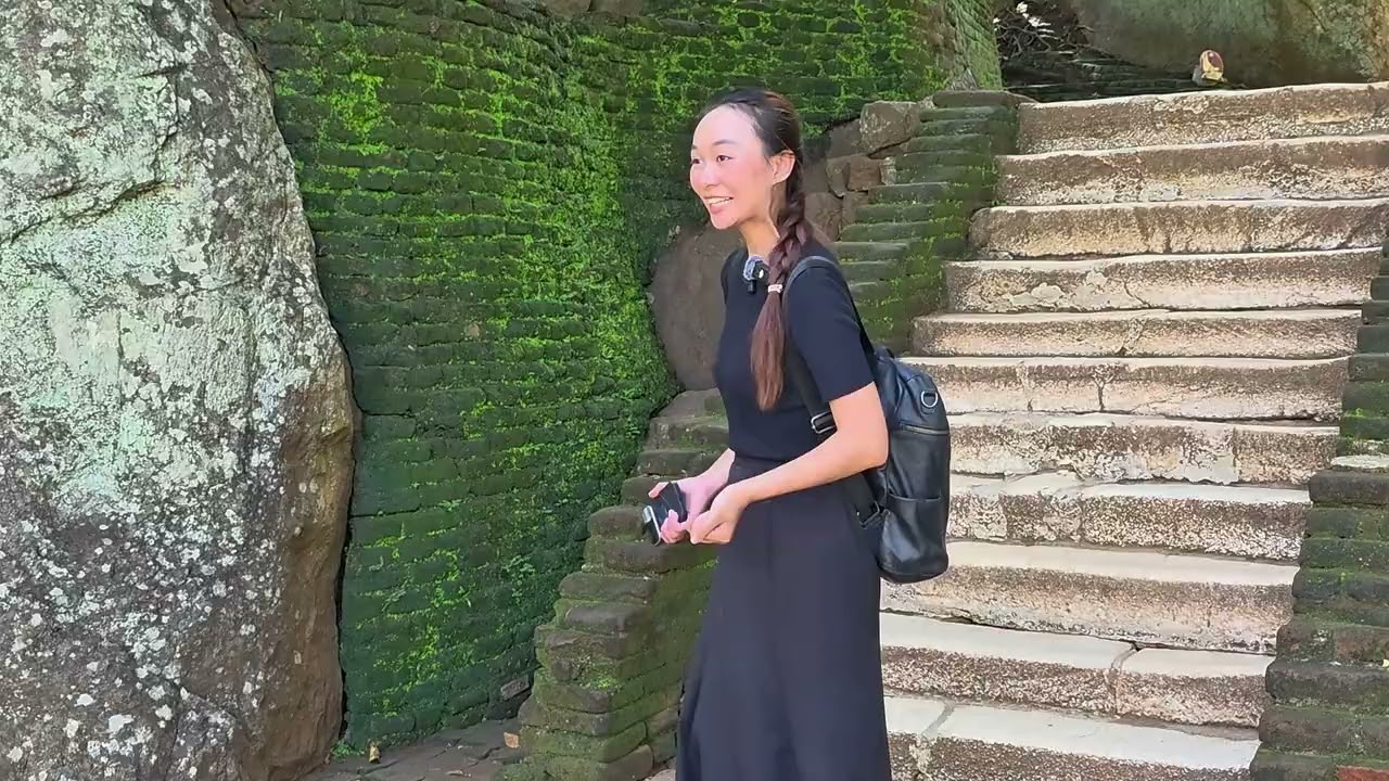 PHÁO ĐÀI SƯ TỬ SRI LANKA 