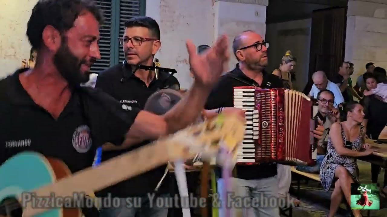 Li Vasapiedi per le vie di Bagnolo del Salento (Le) 12 Luglio 2023