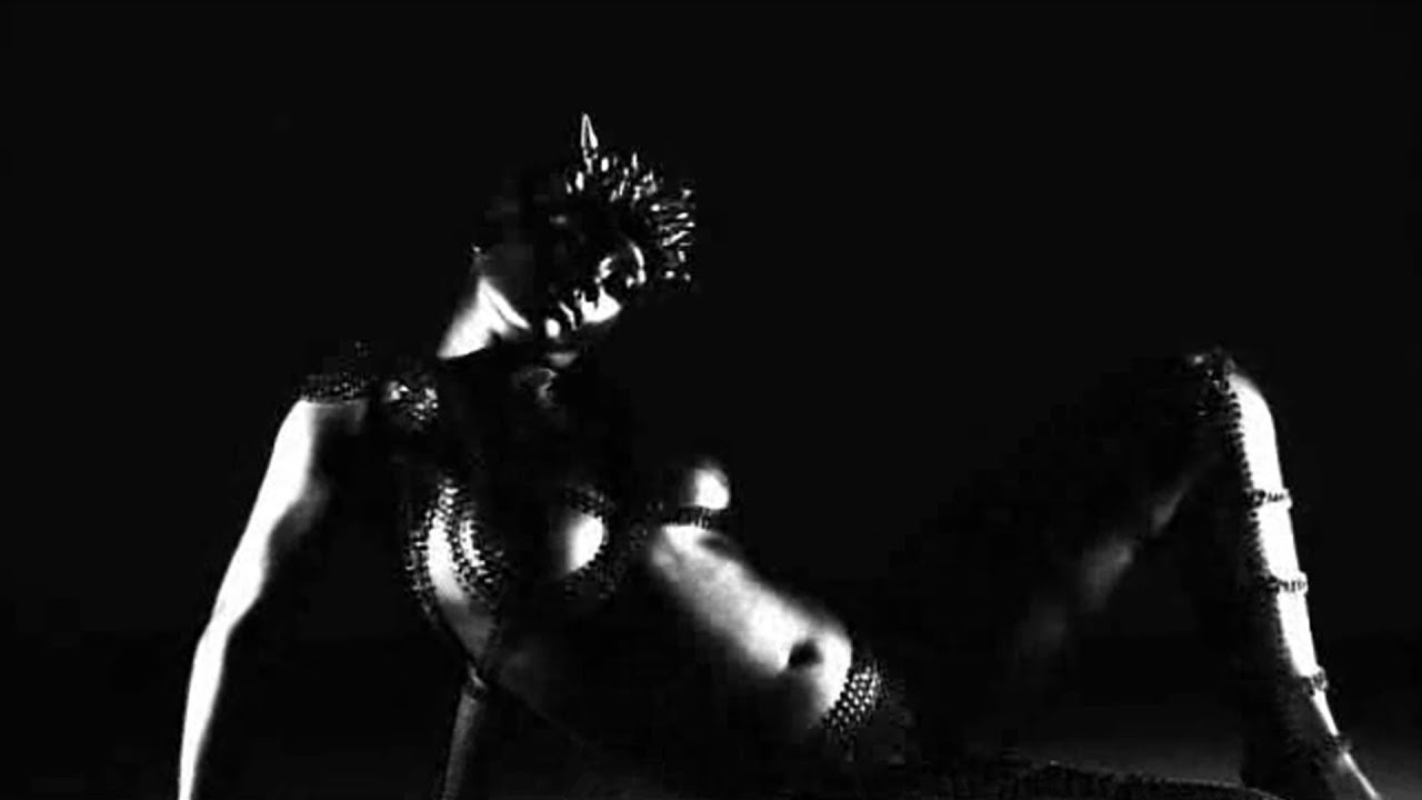 rihanna: rockstar 101 (alternative)