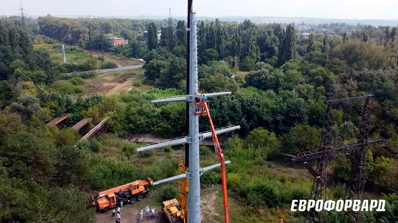 Монтаж багатогранної опори ЛЕП способом нарощування (по секціям) у м. Дніпро
