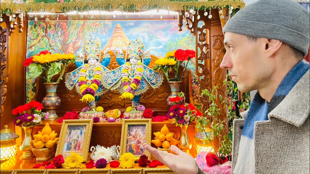 New outfits for Gaura Nitai for the New Year (Chinese & Vaishnava)