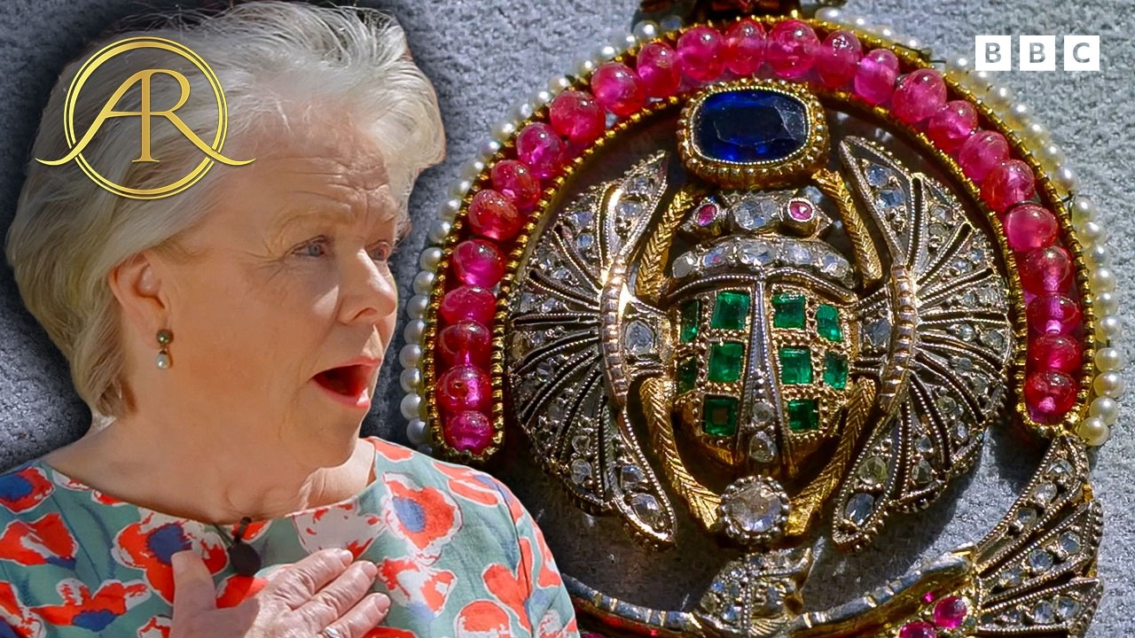 Owner Amazed By Egyptian-Style Scarab Jewel Bought In Egypt Worth Thousands | Antiques Roadshow UK