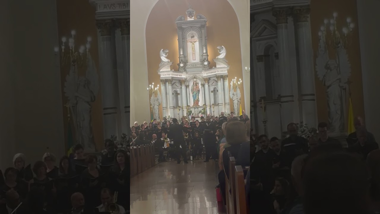 Gratias agimus tibi, Puccini - Cl&oacute;vis Portugu&ecirc;s