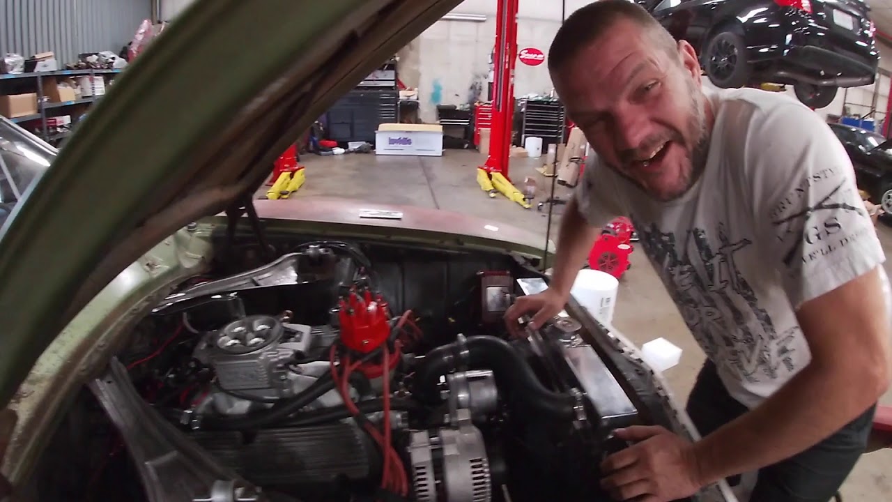 MSD PRO BILLET Distributor Install 1970 Ford Maverick