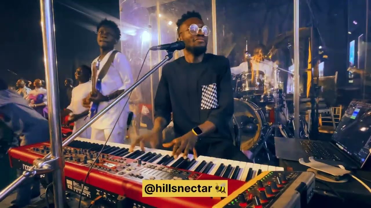 African praise medley of the year | 2025 | Nonstop Music Galore #africanpraise #praise #dance 