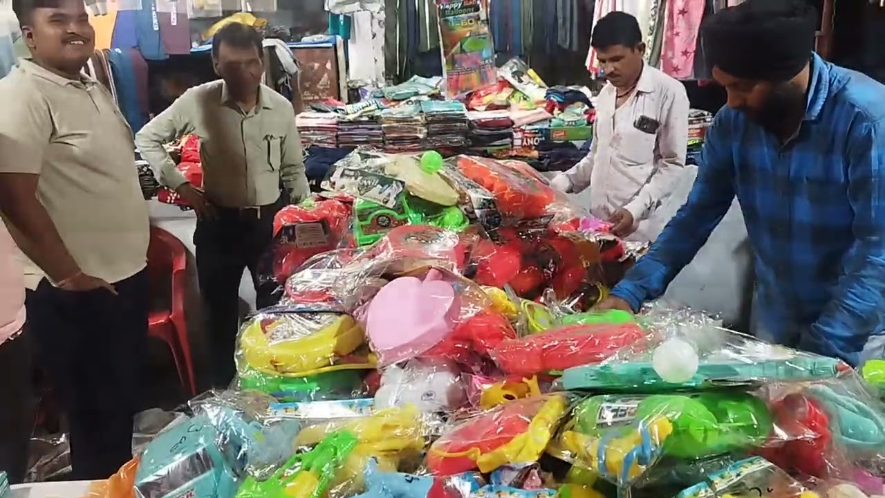 Holi bazaar 