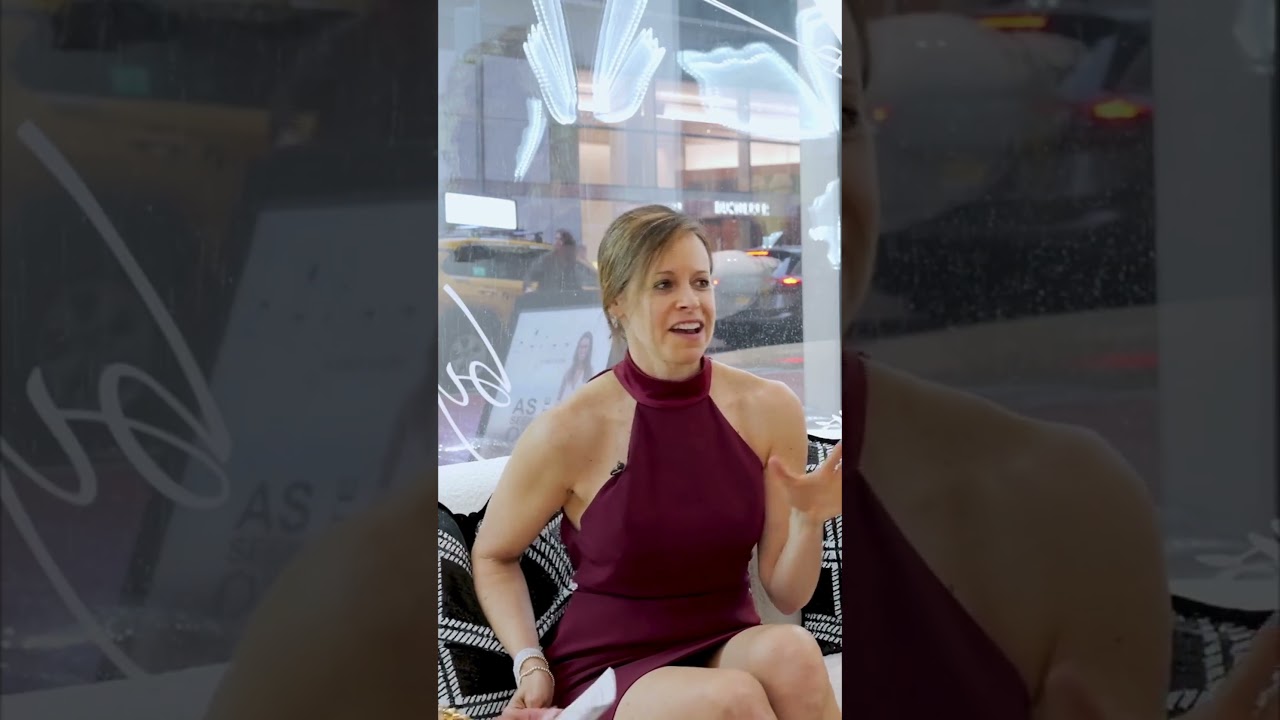 A Small Hiccups with Jenna Wolfe | Fashion Talks 😅