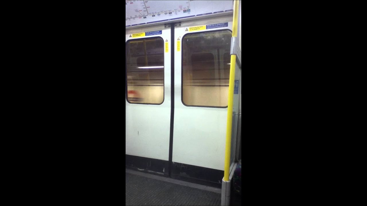 Hammersmith & City Line C69/77 stock Aldgate East to West Ham (14/09/13)