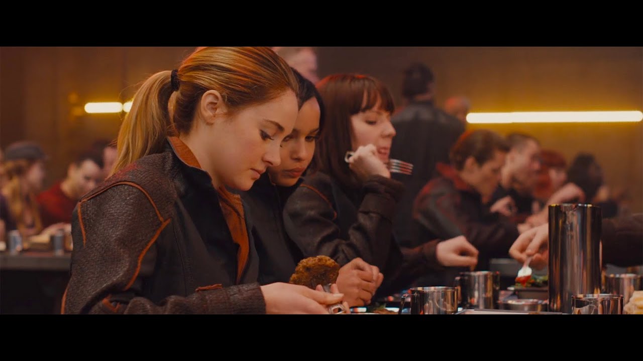 Divergent (2014) - Dauntless Lunch Cheering scene