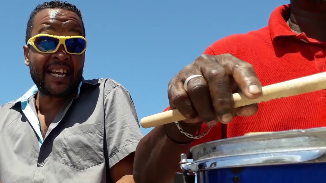 Mamzel Lakoss, Joe Persee ek GounzoBand