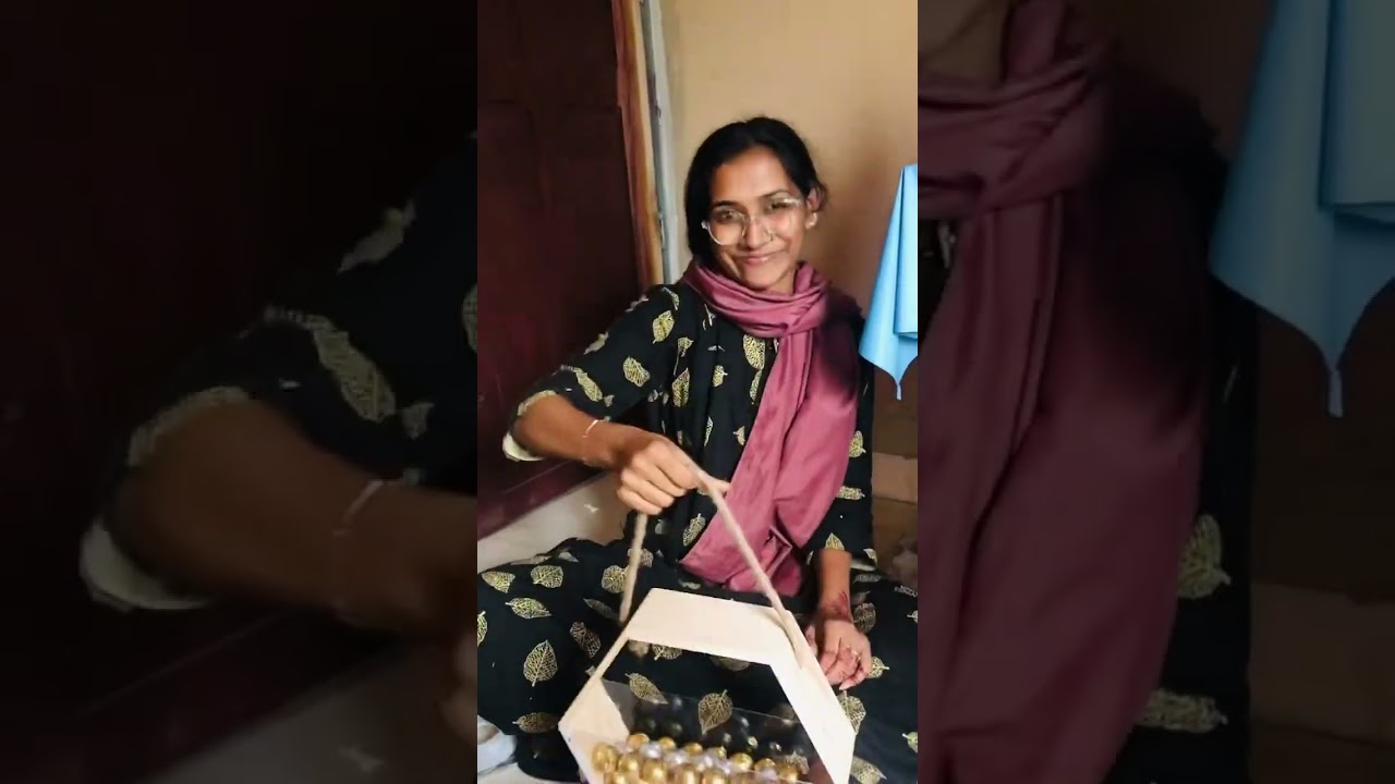 Engagement hamper set 