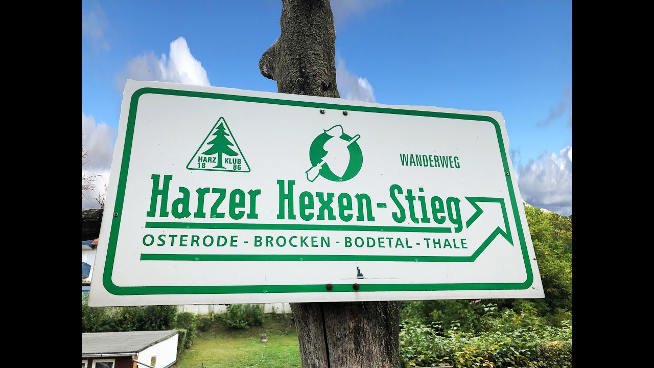 Der Harzer Hexenstieg mit zahlreichen Stempeln der Harzer Wandernadel
