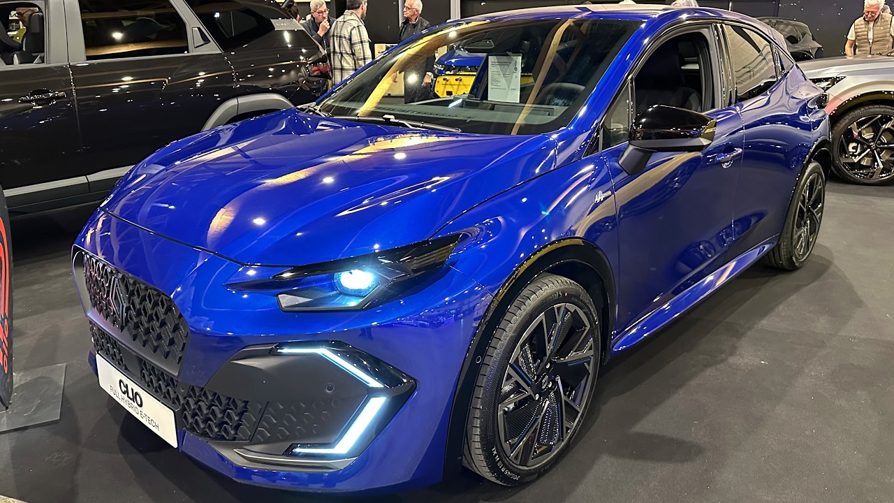 2026 Renault Clio TCe 115 Esprit Alpine | Exterior & Interior Details