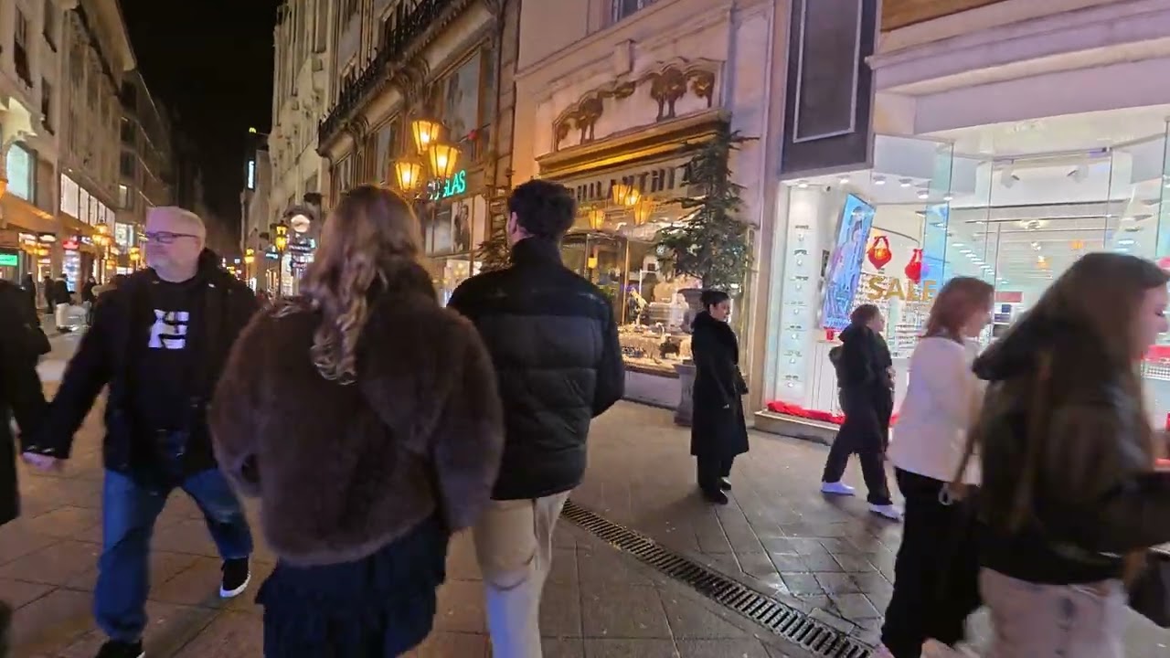 Evening Walk Through Central Budapest — City Lights & Night Atmosphere