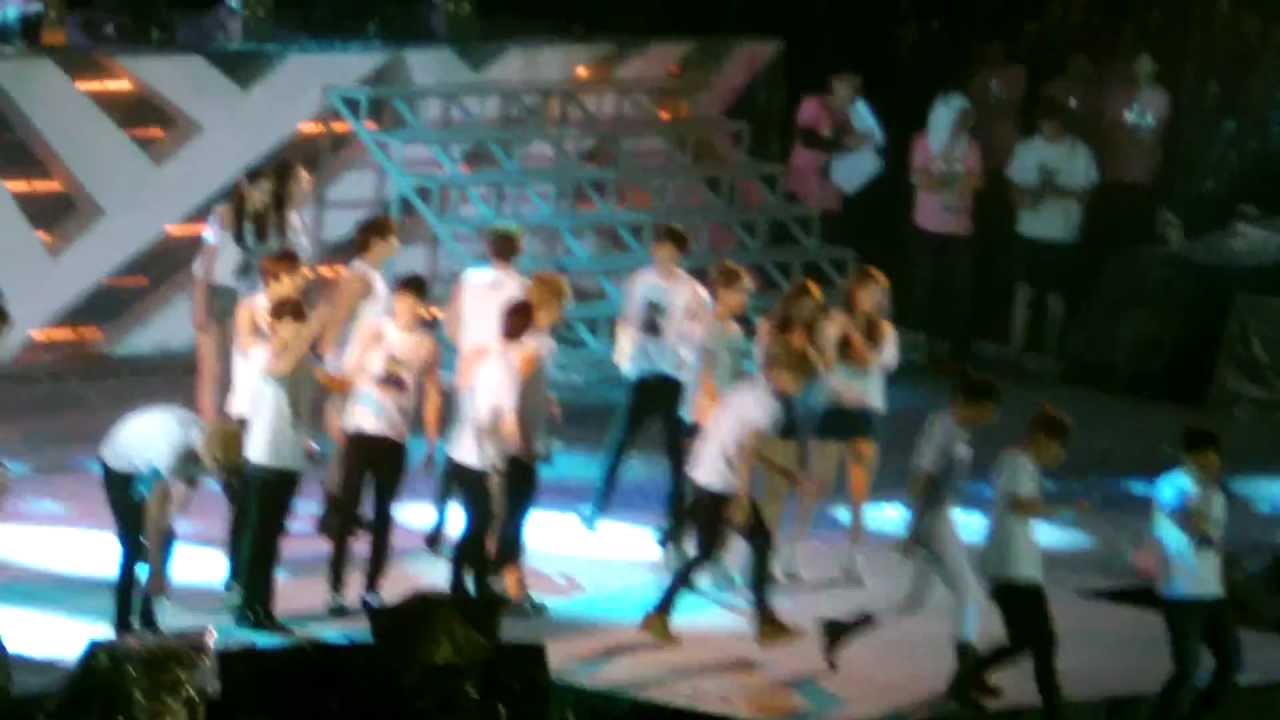 [Fancam] 121125 SMTOWN live in Bangkok - Hope [ YoonA focus ]