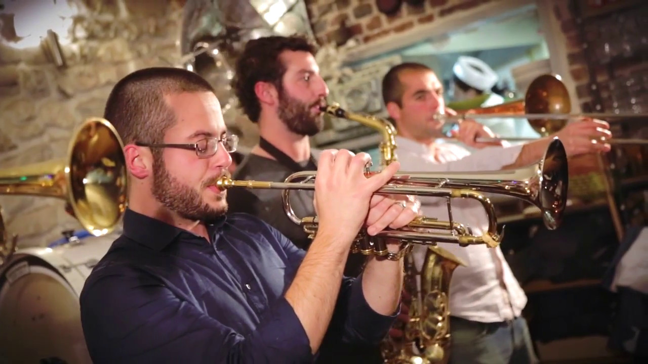 Groove Catchers Extended - Pony Express (Live)