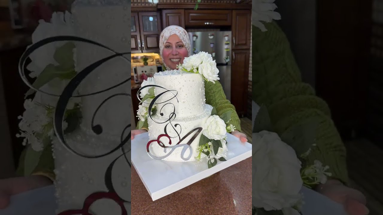 خطوبة صاحبة بنتي يعني خطوبة بنتي 🥰 عملت تورتة خطوبتها بحب 🥰😍 #عزة_في_المطبخ 