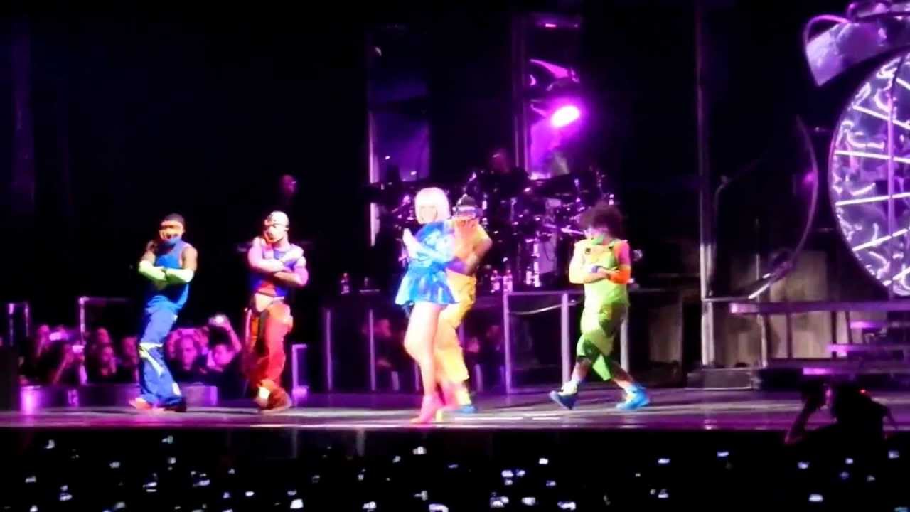 RIHANNA Opening Loud Tour ONLY GIRL & DISTURBIA