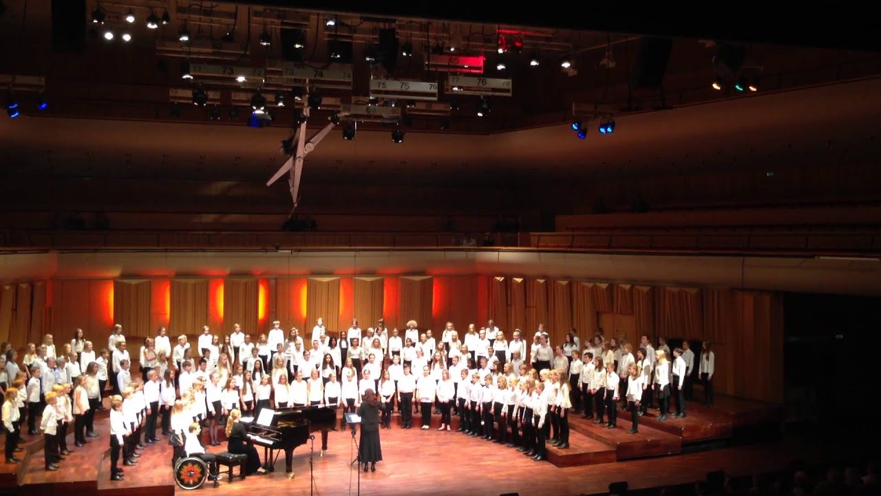 Morgonen (Oskar Lindberg). October 2014. Adolf Fredriks Musikklasser, 5th grade.