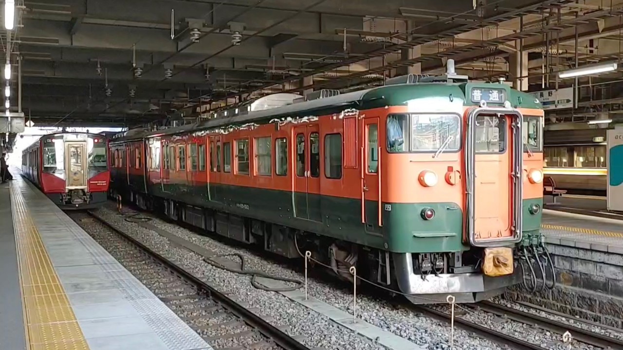しなの鉄道 115系1000番台 S3編成 湘南色 普通 軽井沢行き 長野到着＆発車