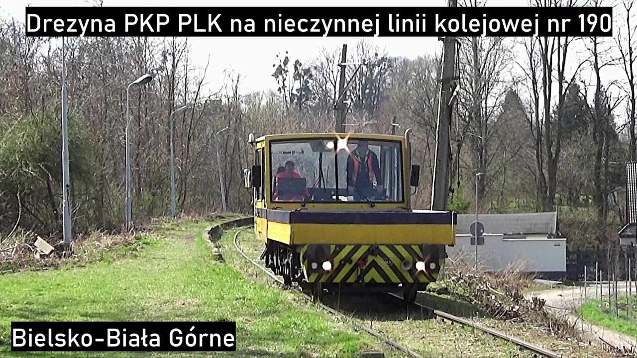 Drezyna PKP PLK na nieczynnej linii kolejowe nr 190 - Bielsko-Biała G&oacute;rne