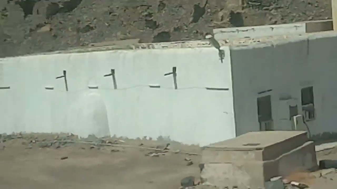 یہ وہ پہاڑ ہیں جہاں حضرت ابوزر غفاری رضی اللہ عنہ کا قبیلہ آباد تھا