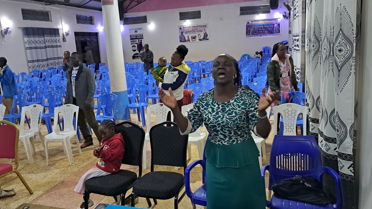 A MOMENT OF WORSHIP 