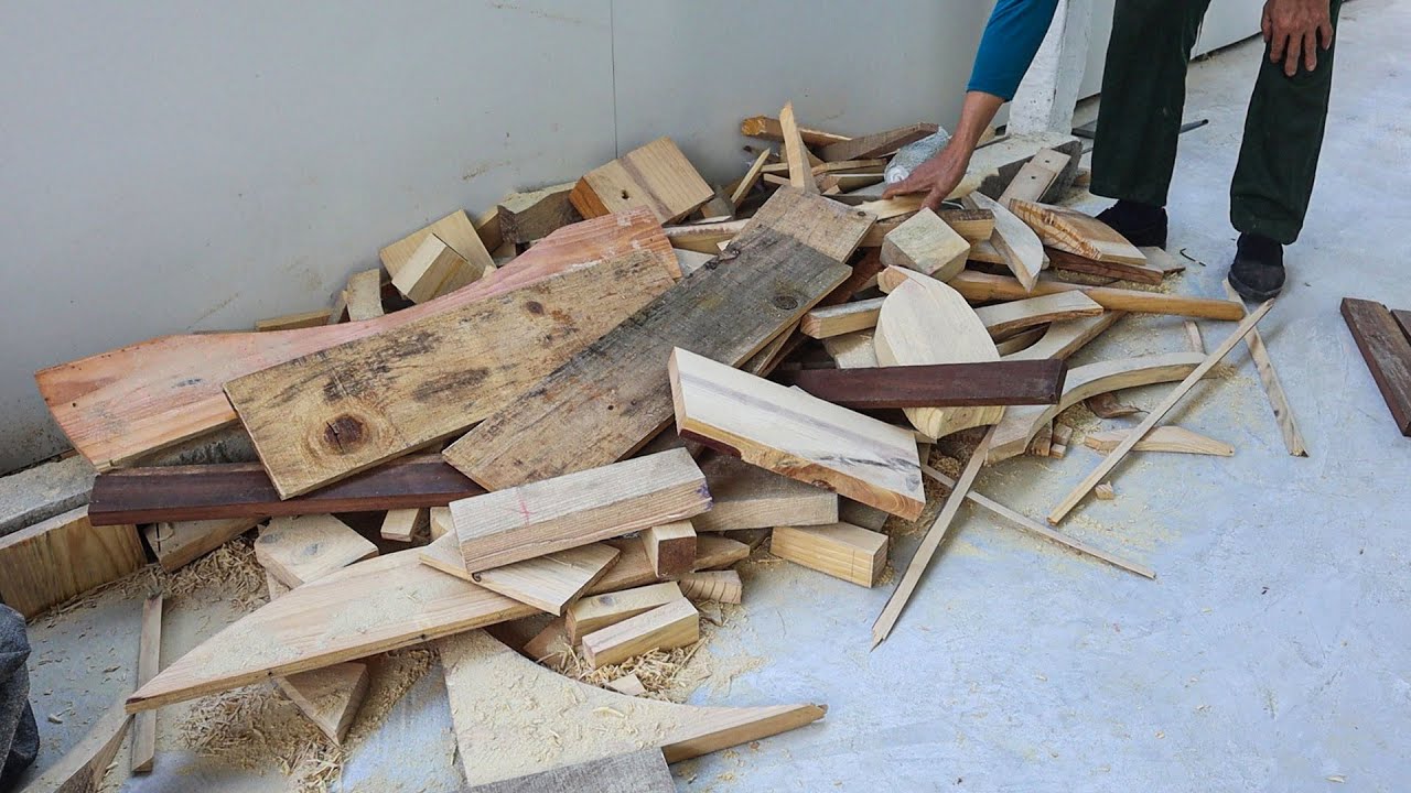 Most Perfect Wood Recycling Ideas // Build A Convenient Outdoor Coffee Table