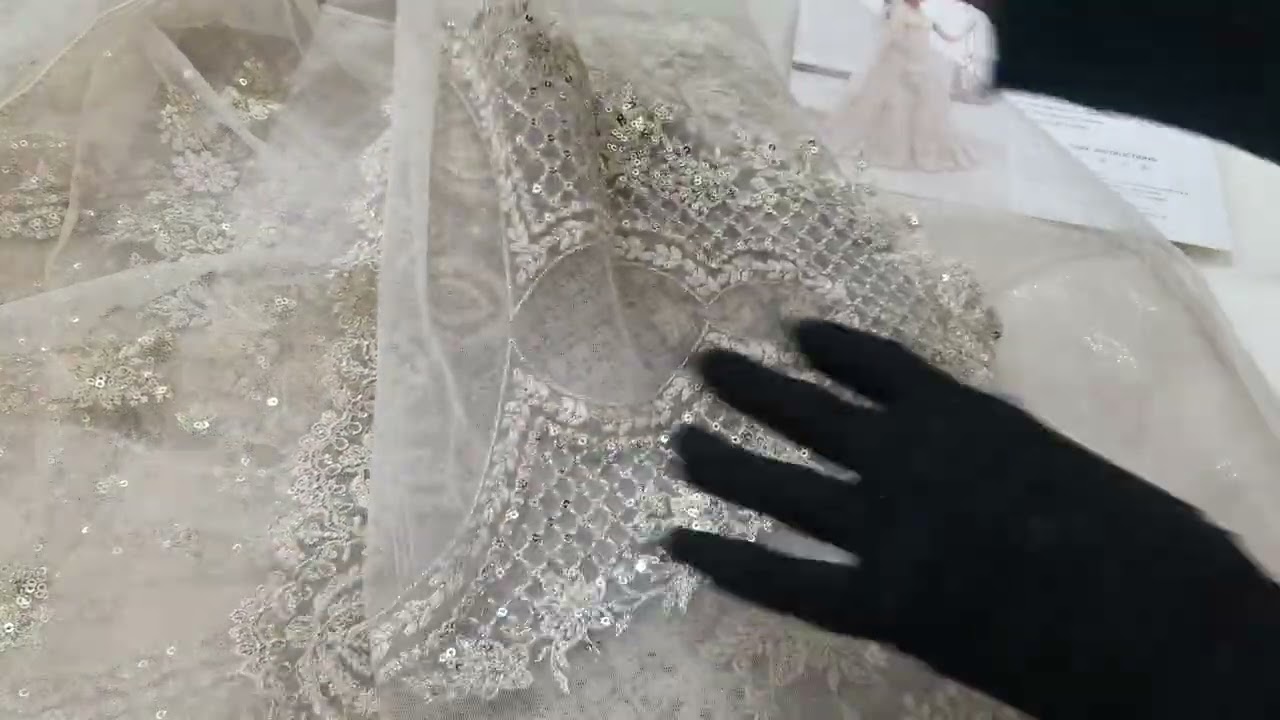 Faiza saqlain Wedding collection code safak inhand stitch and un stitch both are available 