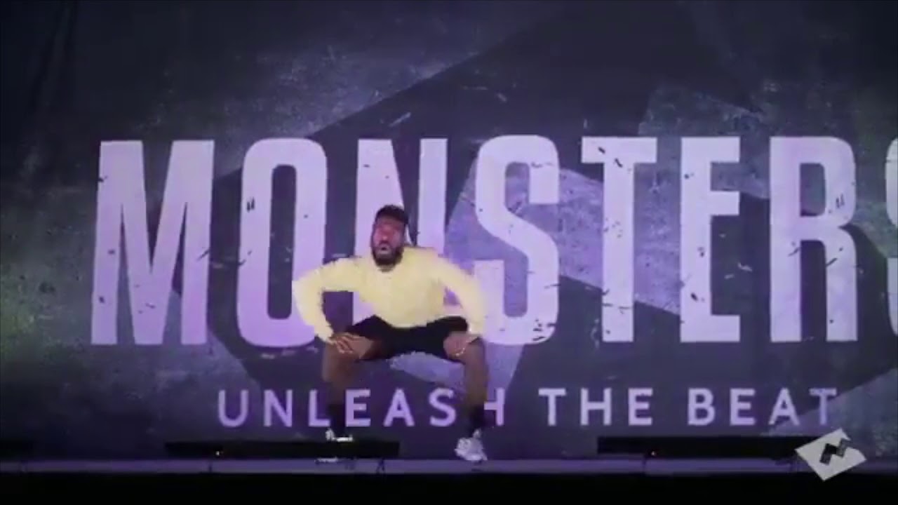 beyoncé's choreographer dancing to formation