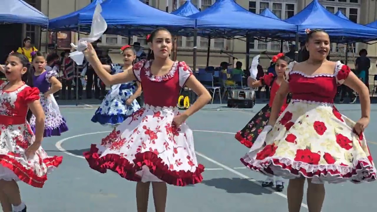Cueca Escolar en Escuela República del Líbano