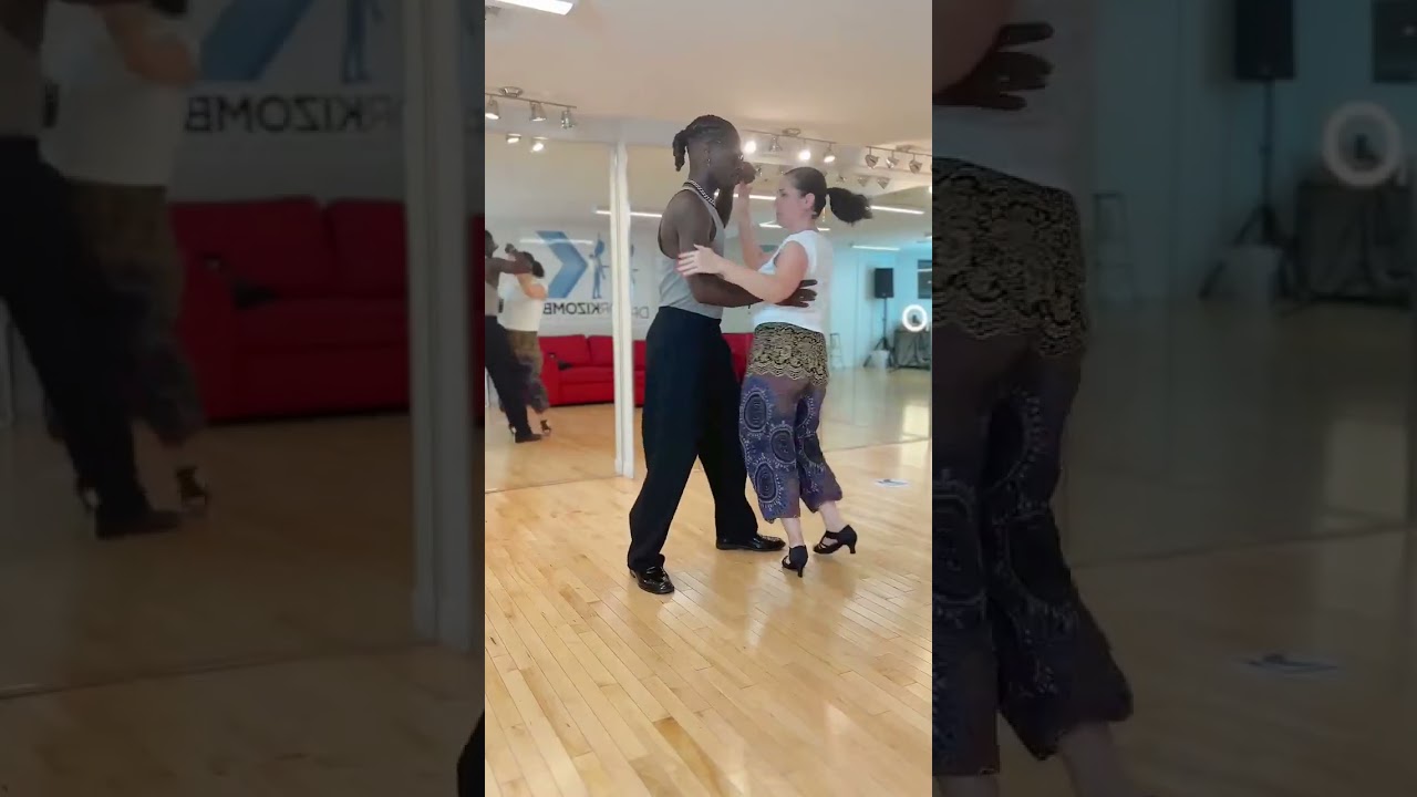💫 Carolina | 🇻🇪 | Private Dance Lesson with Dr Kizomba! Repost